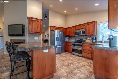2558 Golfview Ave, Sutherlin, OR 97479 - Photo 28