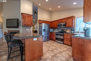 2558 Golfview Ave, Sutherlin, OR 97479 - Photo 28