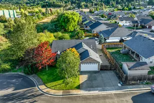 2558 Golfview Ave, Sutherlin, OR 97479 - Photo 4