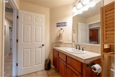 2558 Golfview Ave, Sutherlin, OR 97479 - Photo 46