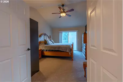 2558 Golfview Ave, Sutherlin, OR 97479 - Photo 34