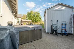 2558 Golfview Ave, Sutherlin, OR 97479 - Photo 16