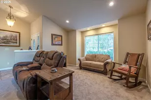 2558 Golfview Ave, Sutherlin, OR 97479 - Photo 20