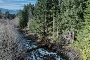 70498 E Zig Zag River Rd, Rhododendron, OR 97049 - Photo 2