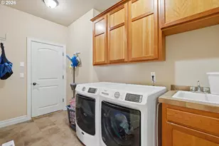 127 SW Gabbert Rd, Gresham, OR 97080 - Photo 28