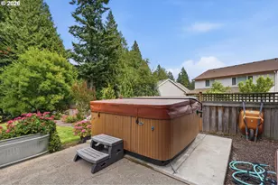 127 SW Gabbert Rd, Gresham, OR 97080 - Photo 6