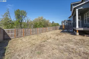 1565 S Quartz Dr, Cornelius, OR 97113 - Photo 38