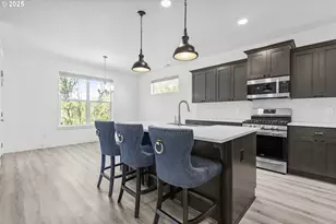 1565 S Quartz Dr, Cornelius, OR 97113 - Photo 10