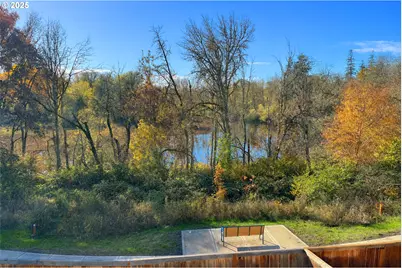 1565 S Quartz Dr, Cornelius, OR 97113 - Photo 2