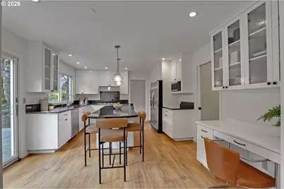 6730 SW Preslynn Dr, Portland, OR 97225 - Photo 14