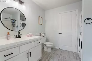 15056 NW Central Dr, Portland, OR 97229 - Photo 18