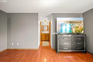 542 NE 14th Ave, Hillsboro, OR 97124 - Photo 16