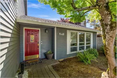 542 NE 14th Ave, Hillsboro, OR 97124 - Photo 4