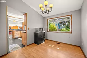 542 NE 14th Ave, Hillsboro, OR 97124 - Photo 6