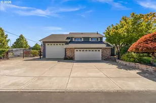 542 NE 14th Ave, Hillsboro, OR 97124 - Photo 2