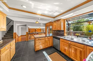 542 NE 14th Ave, Hillsboro, OR 97124 - Photo 8