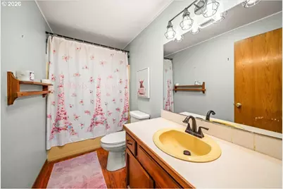 542 NE 14th Ave, Hillsboro, OR 97124 - Photo 20