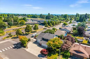 542 NE 14th Ave, Hillsboro, OR 97124 - Photo 40
