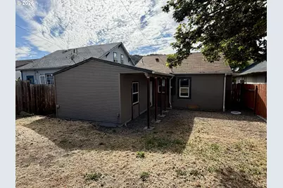 1325 SE Pine St, Roseburg, OR 97470 - Photo 24