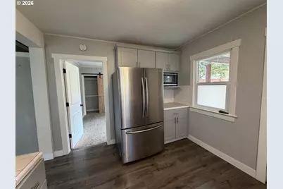 1325 SE Pine St, Roseburg, OR 97470 - Photo 10