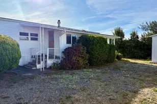 15936 Bayview Dr, Brookings, OR 97415 - Photo 10