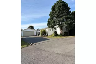 15936 Bayview Dr, Brookings, OR 97415 - Photo 24