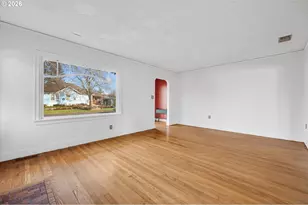 923 SW Ellis St, Dallas, OR 97338 - Photo 4