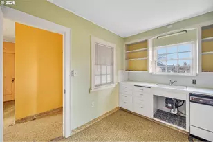 923 SW Ellis St, Dallas, OR 97338 - Photo 12