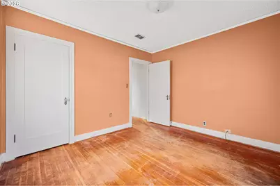 923 SW Ellis St, Dallas, OR 97338 - Photo 14