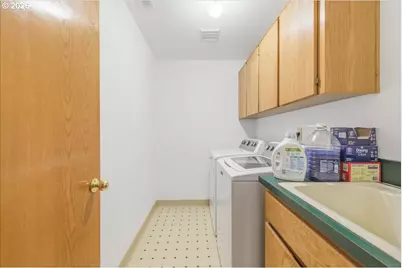 6658 SE Grace St, Hillsboro, OR 97123 - Photo 30