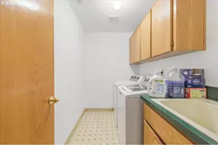 6658 SE Grace St, Hillsboro, OR 97123 - Photo 30