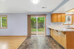 6658 SE Grace St, Hillsboro, OR 97123 - Photo 10