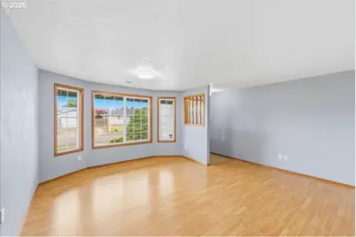 6658 SE Grace St, Hillsboro, OR 97123 - Photo 6