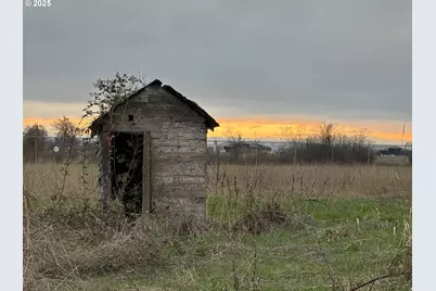 91704 N Hwy 99, Junction City, OR 97448 - Photo 2