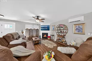 669 NW T St, Winston, OR 97496 - Photo 6