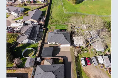 669 NW T St, Winston, OR 97496 - Photo 34