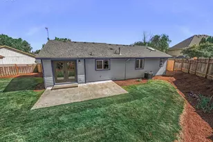 13035 SE Kronan Dr, Clackamas, OR 97015 - Photo 14