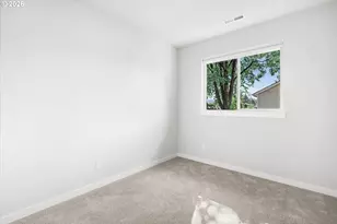 8805 N Dwight Ave, Portland, OR 97203 - Photo 26