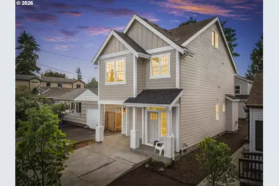 8805 N Dwight Ave, Portland, OR 97203 - Photo 2