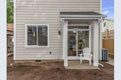8805 N Dwight Ave, Portland, OR 97203 - Photo 34