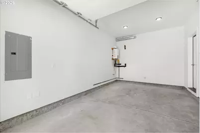 8805 N Dwight Ave, Portland, OR 97203 - Photo 32