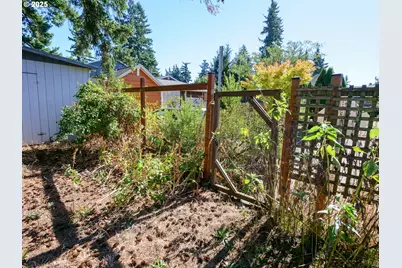 1801 SE 176th Ave, Portland, OR 97233 - Photo 36