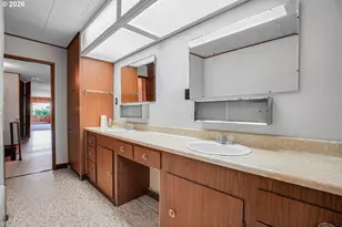 5910 W A St, West Linn, OR 97068 - Photo 22