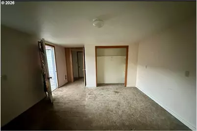 302 S 10th St, Coos Bay, OR 97420 - Photo 16