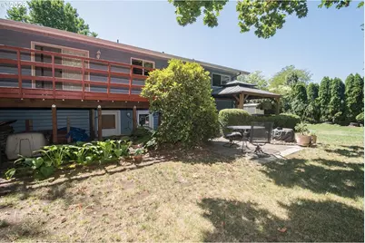 11611 NE Flanders St, Portland, OR 97220 - Photo 30
