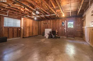 11611 NE Flanders St, Portland, OR 97220 - Photo 34