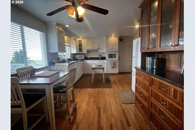 94017 Doyle Point Rd, Gold Beach, OR 97444 - Photo 18