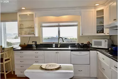 94017 Doyle Point Rd, Gold Beach, OR 97444 - Photo 14
