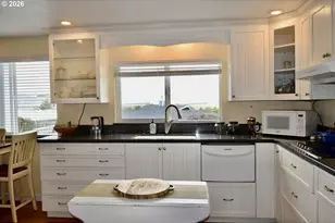 94017 Doyle Point Rd, Gold Beach, OR 97444 - Photo 14