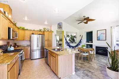 1799 Praslin St, Eugene, OR 97402 - Photo 8